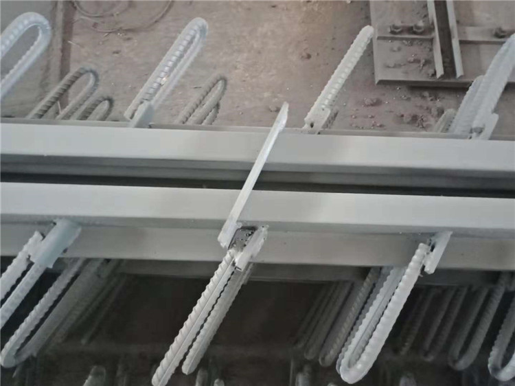 1590710910364475.jpg 伸縮縫 (25).jpg