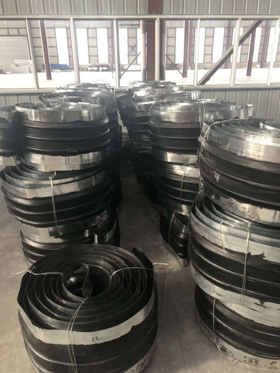 1615398087972718.jpg 770222185786525229.jpg